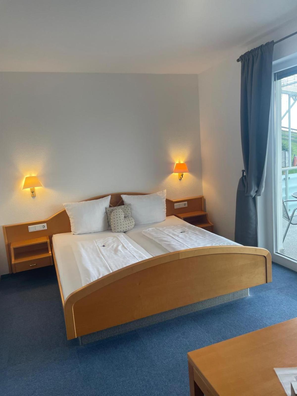 Hotel Berghof Albersweiler Extérieur photo
