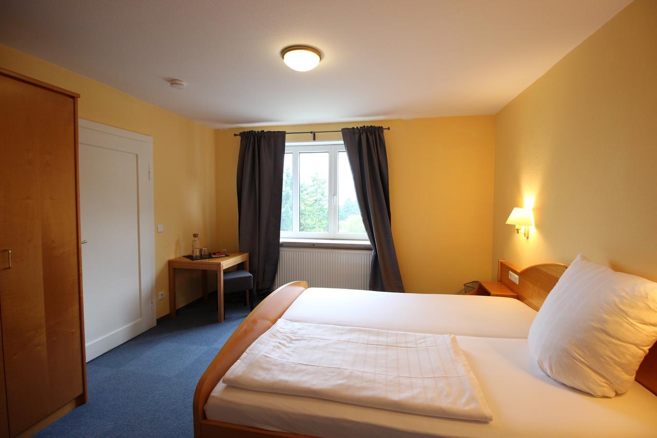 Hotel Berghof Albersweiler Extérieur photo