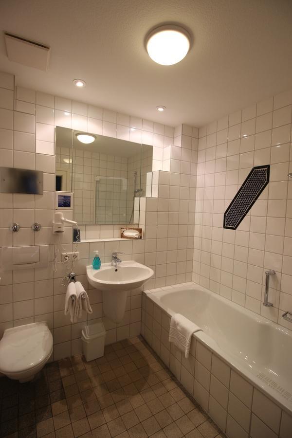 Hotel Berghof Albersweiler Extérieur photo