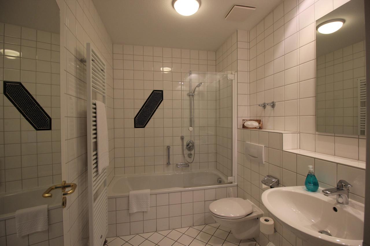 Hotel Berghof Albersweiler Extérieur photo